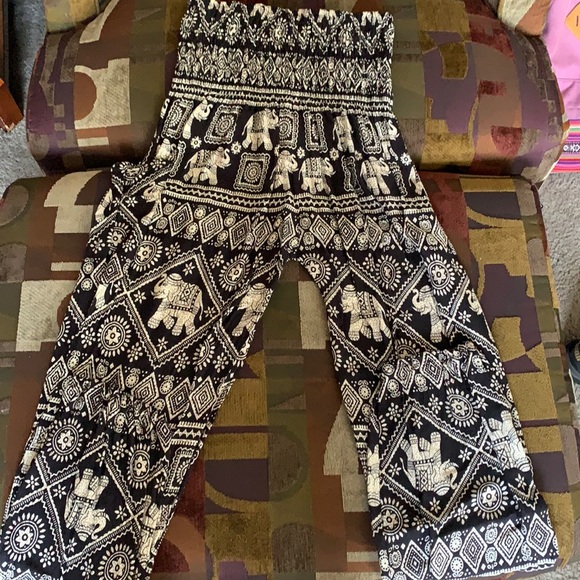 Pattern Bohemian Island pants - Picture 1 of 2